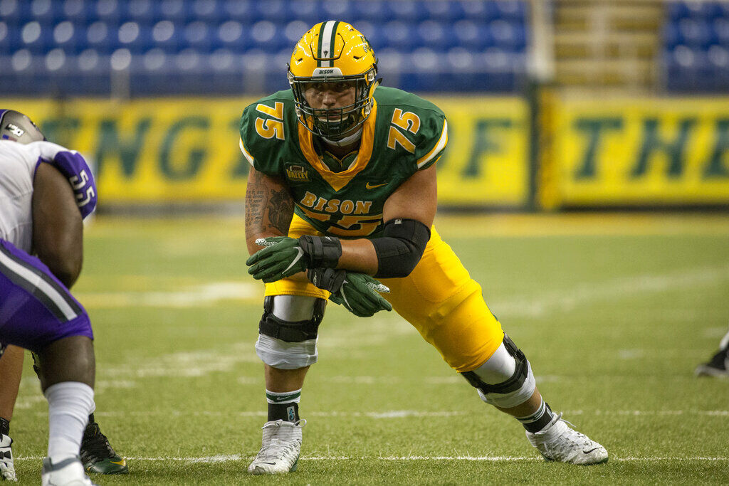 10. Dillon Radunz (Sr., North Dakota St., 6-5, 301)